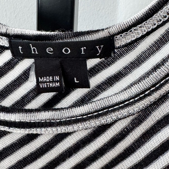 Theory Black and White Asymmetrical Tank Top - Picture 5 of 8